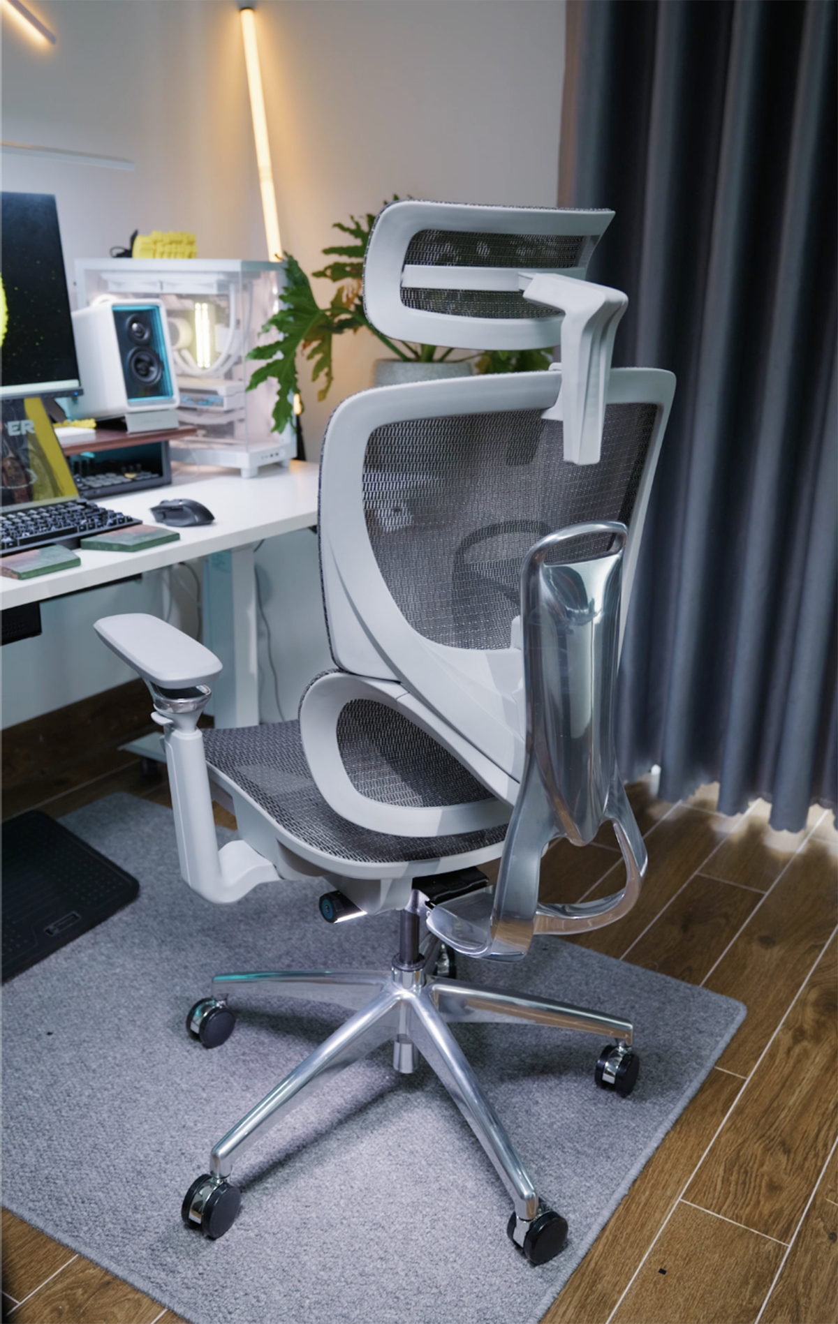 Ghế công thái học BC-1018V1 màu ghi tựa tay 5D, khung và chân nhôm đúc nguyên khối 1 2