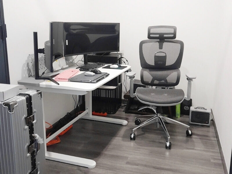 chiều cao bàn làm việc 