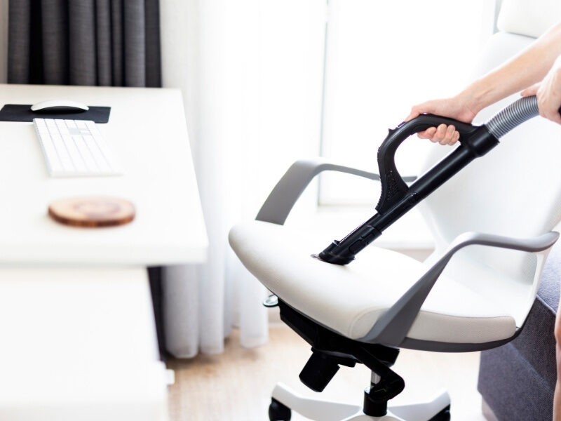 vệ sinh ghế công thái học