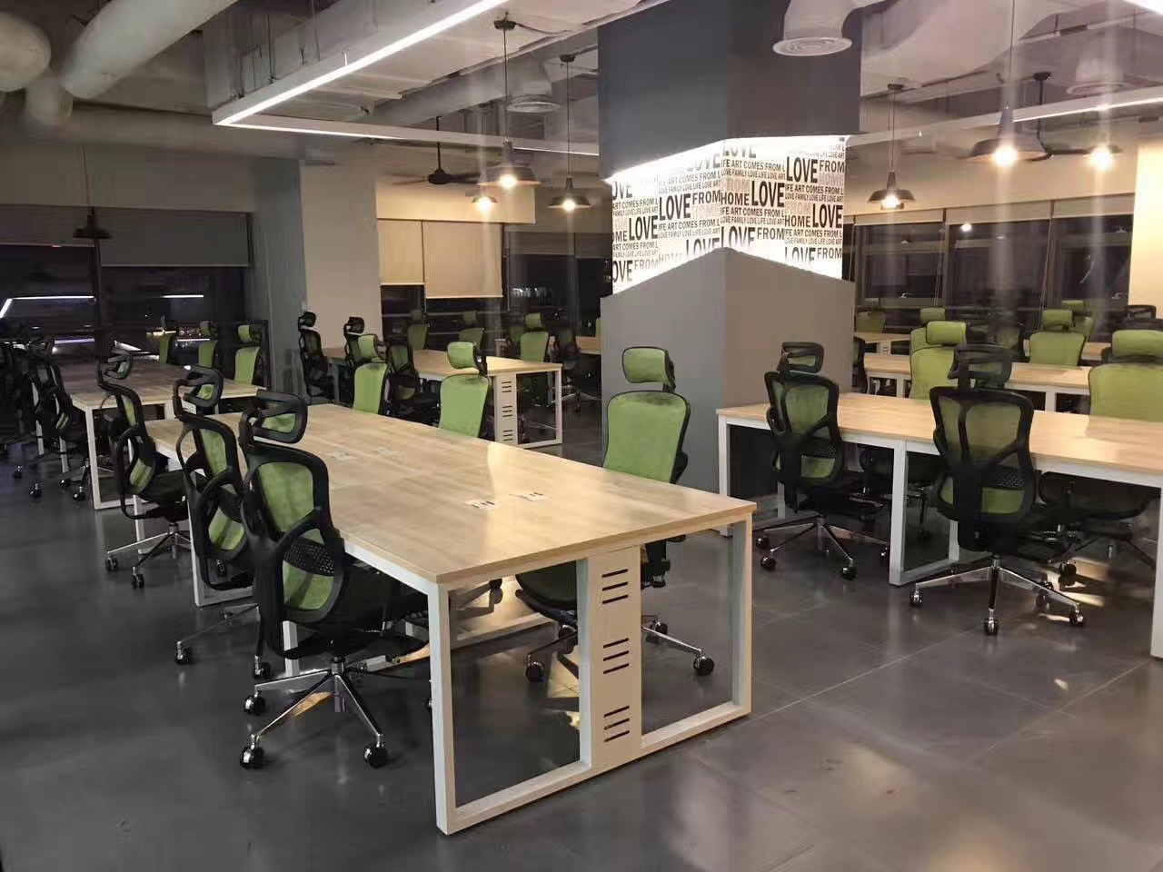 ghế công thái học tại Hải Dương
